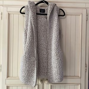 NWT Hooded Sherpa Vest
